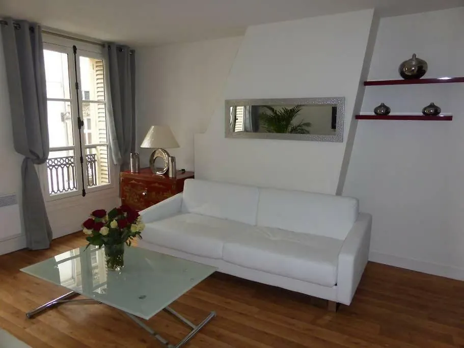 Konukevi Paris Louvre Romantic Otel
